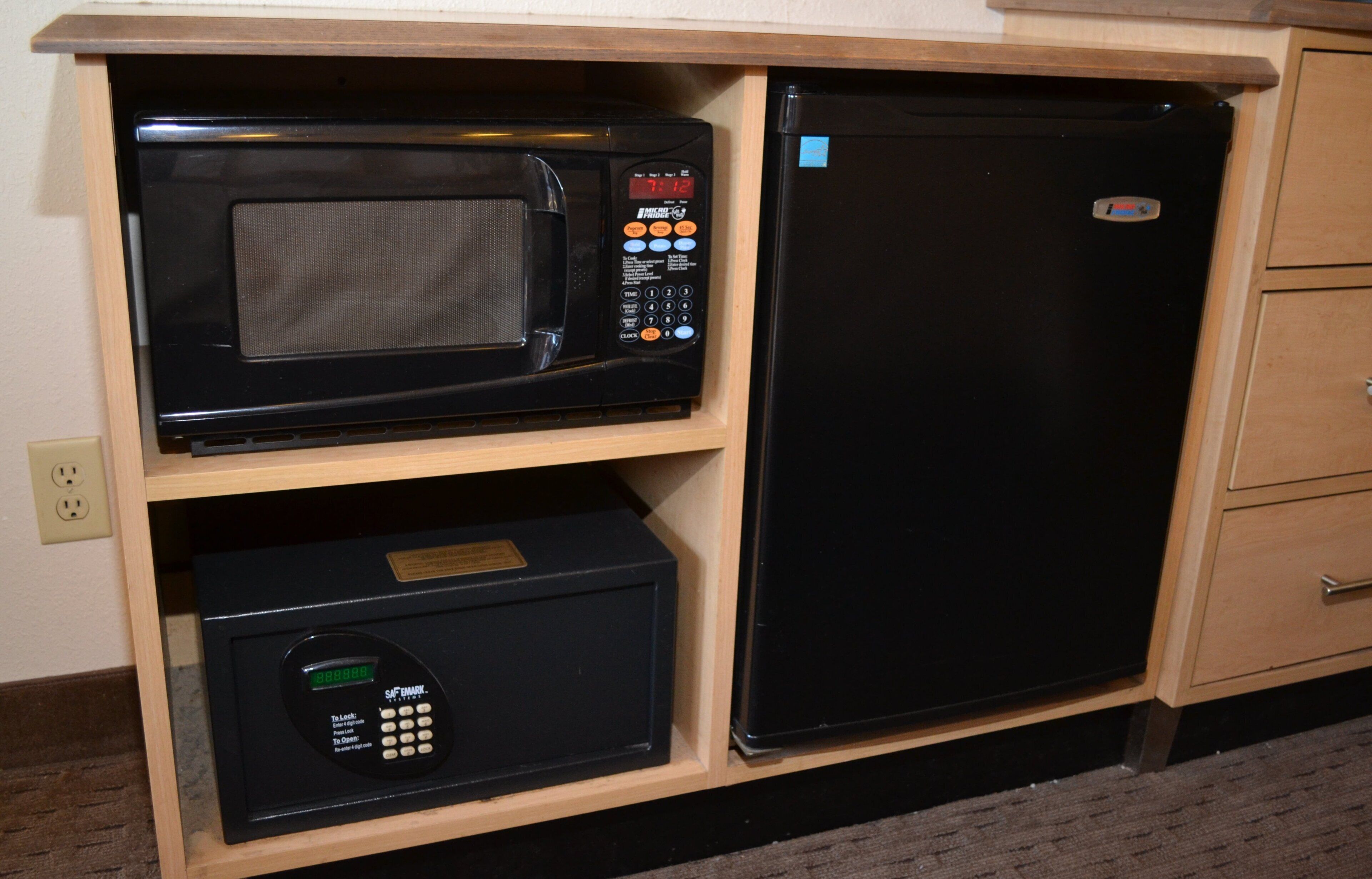 Caja de seguridad en la habitación, cortinas blackout y cunas gratuitas 