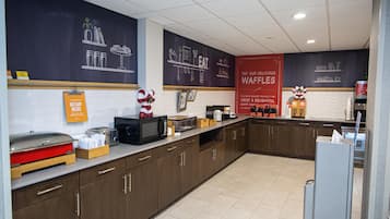 Free daily continental breakfast