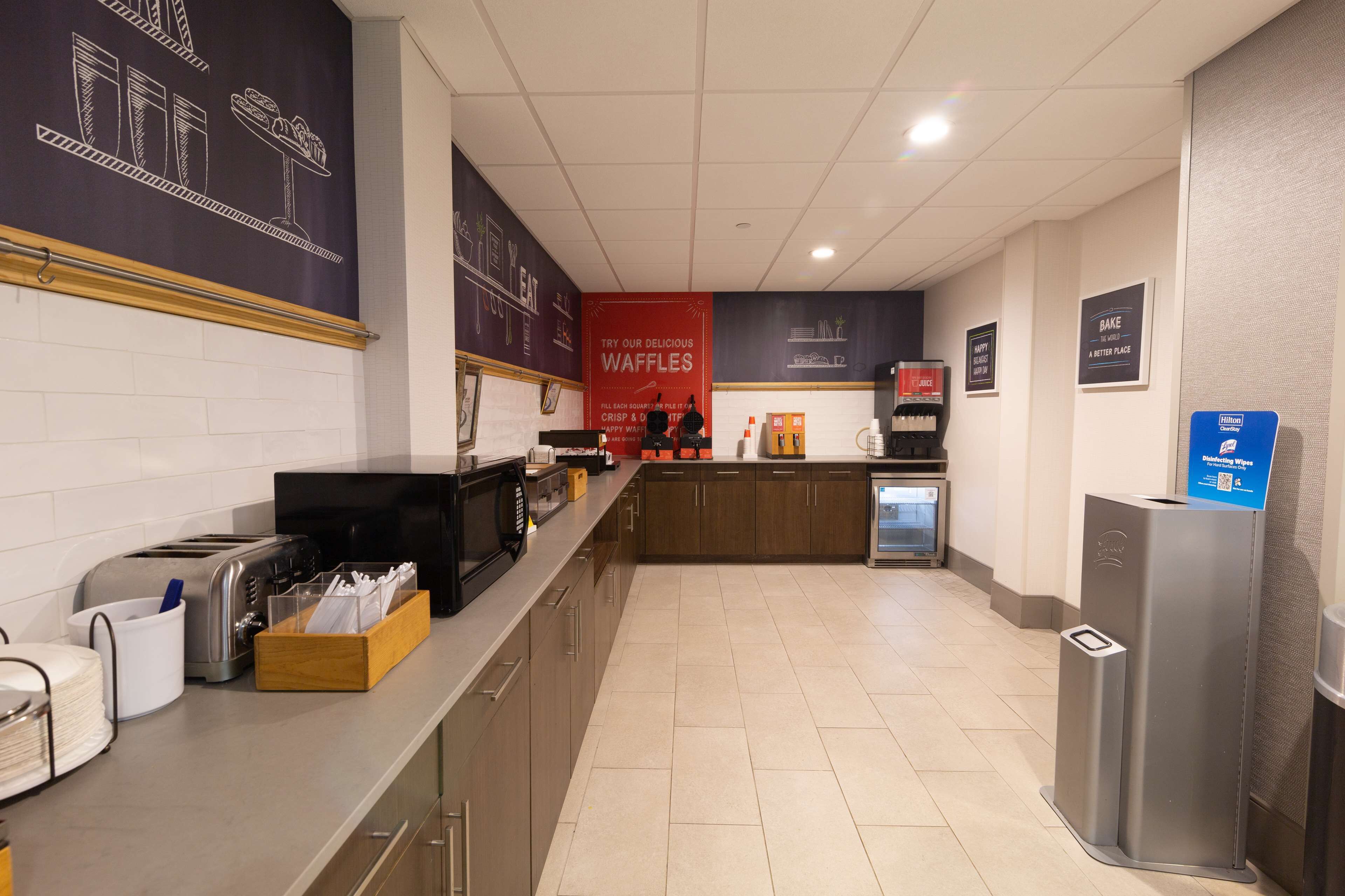 free daily continental breakfast