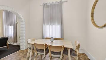 Apartment, 2 Bedrooms | Premium bedding, iron/ironing board, free WiFi, bed sheets