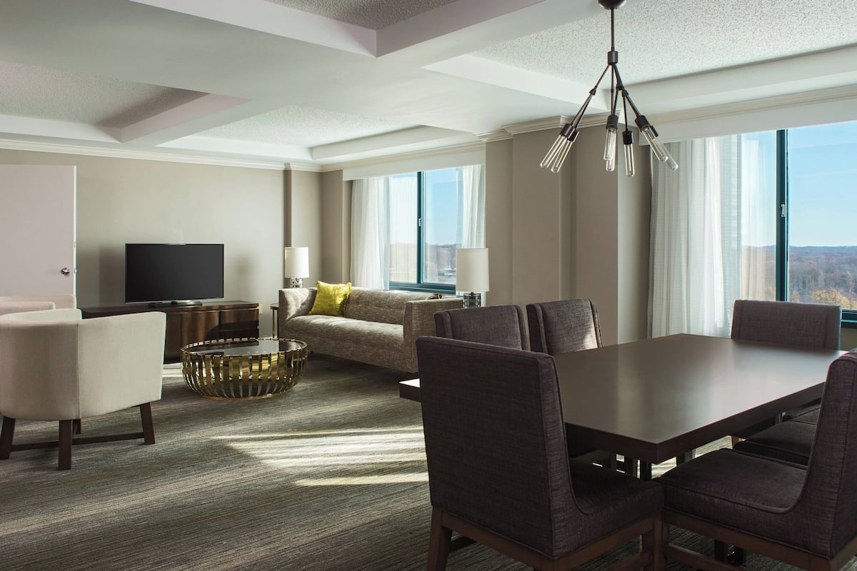 Premium bedding, down duvets, pillow-top beds, in-room safe