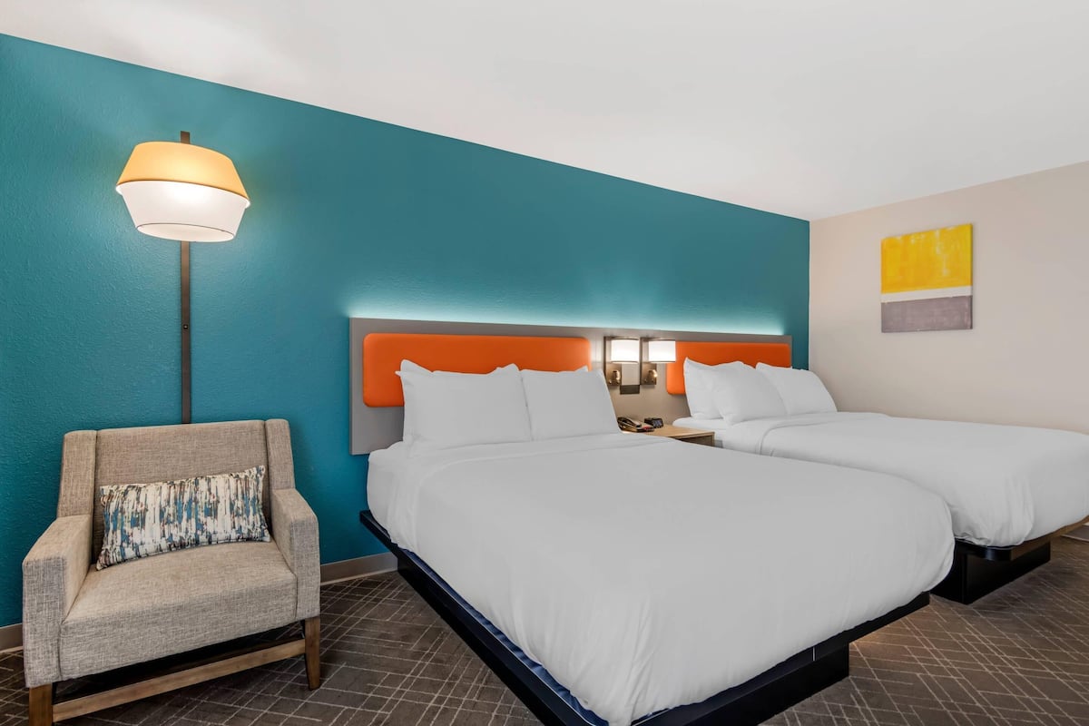 Ropa de cama de alta calidad, decoración personalizada y escritorio