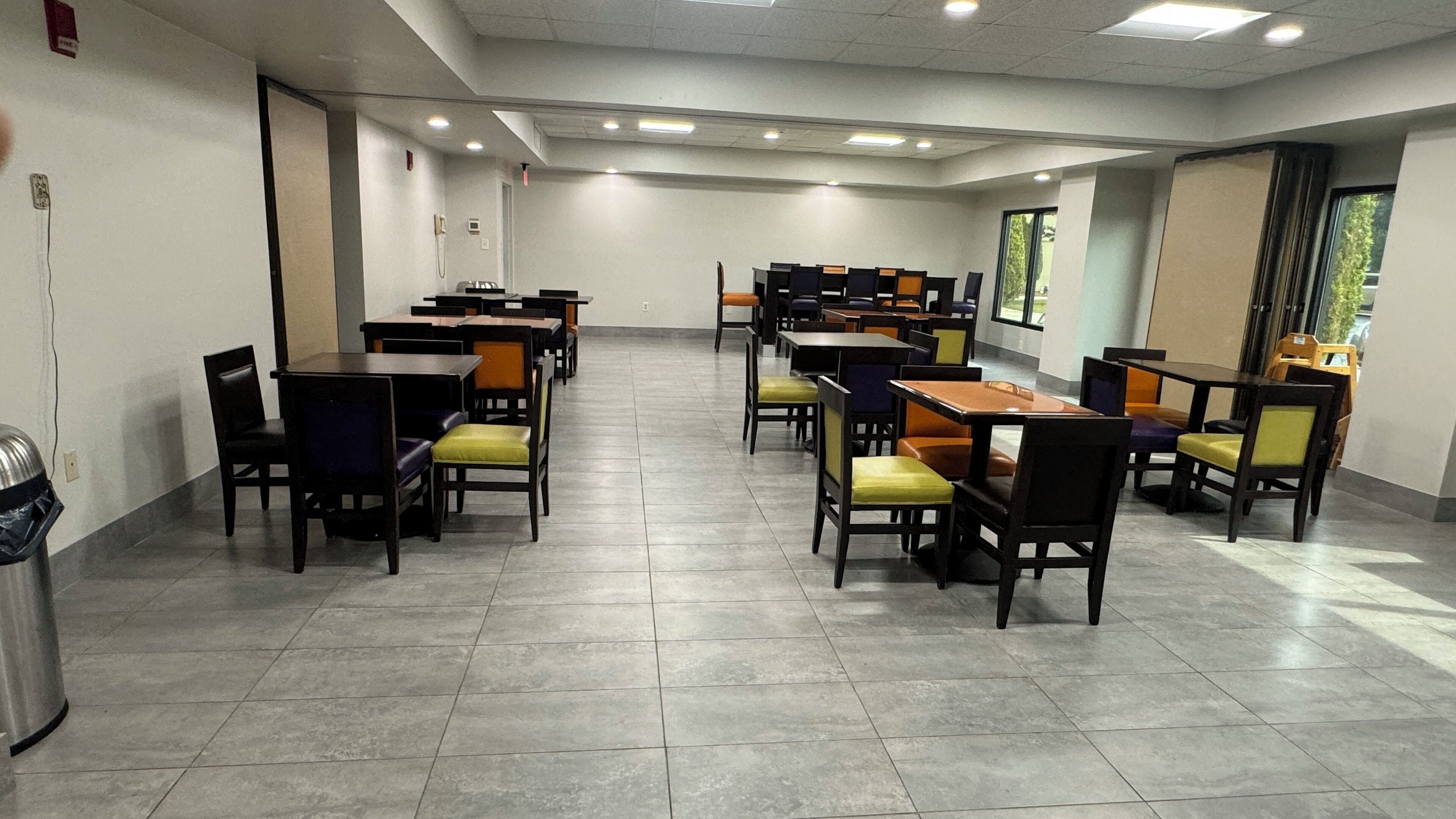 free daily on-the-go breakfast