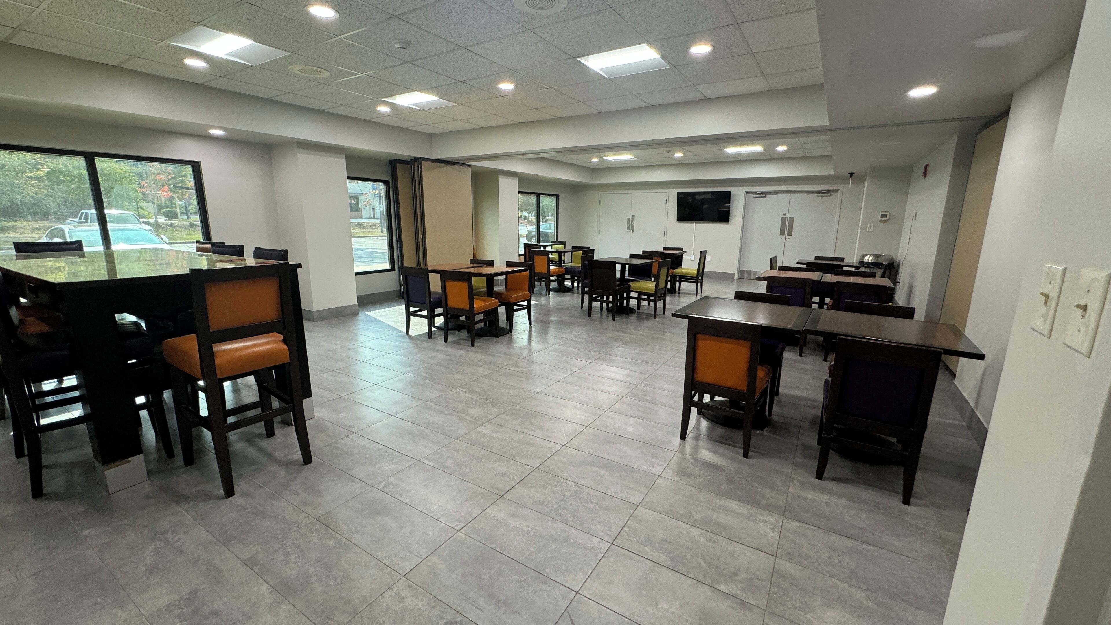 free daily on-the-go breakfast