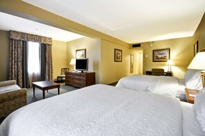 Cortinas opacas, tabla de planchar con plancha, cunas gratuitas