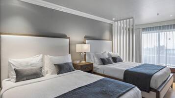 Premium bedding, in-room safe, desk, iron/ironing board