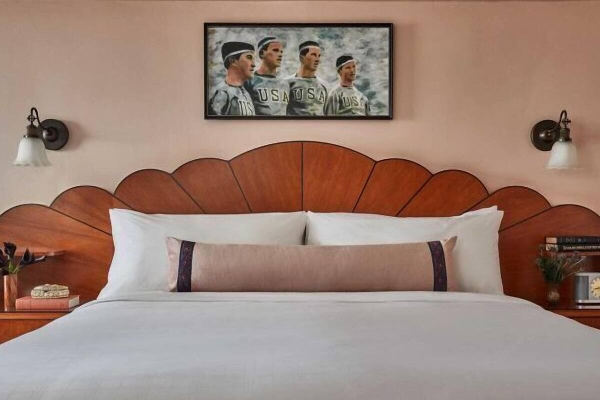 Literie de qualité, couette en duvet, coffre-fort, bureau