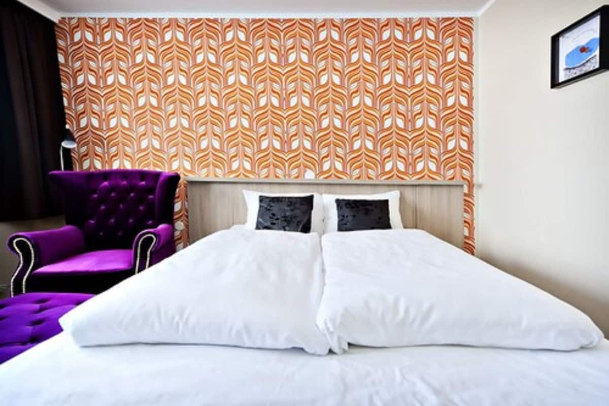 standard double room, mountain view, mountainside | 1 bedroom, pillow-top beds, in-room safe, desk