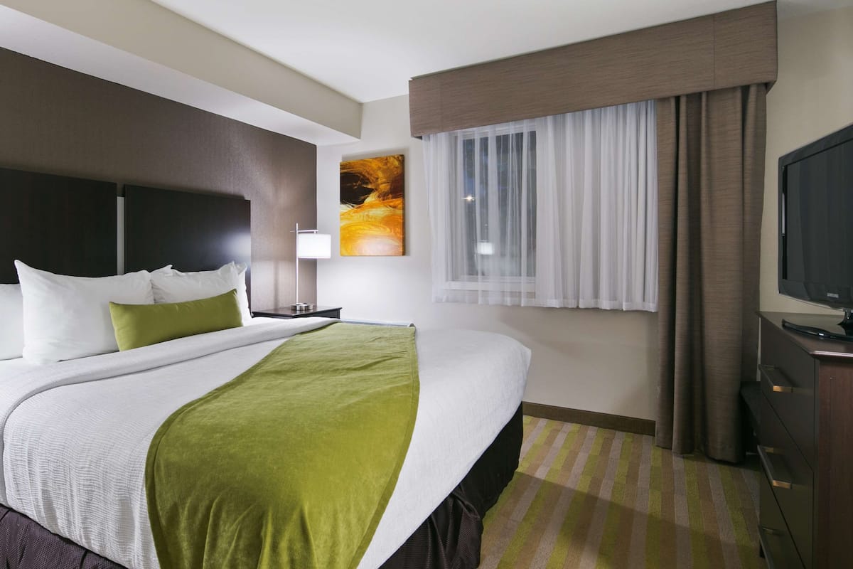 Peralatan tempat tidur premium, tilam berlapik, meja