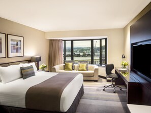 Premium bedding, minibar, in-room safe, desk