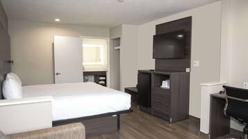 Habitación, 1 cama King size, para no fumadores | Caja de seguridad en la habitación, escritorio y wifi gratis