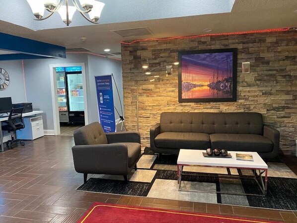 Interior - Days Inn Muskegon (Muskegon Heights)