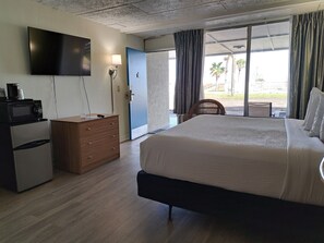 Suite, 1 King Bed, Non Smoking