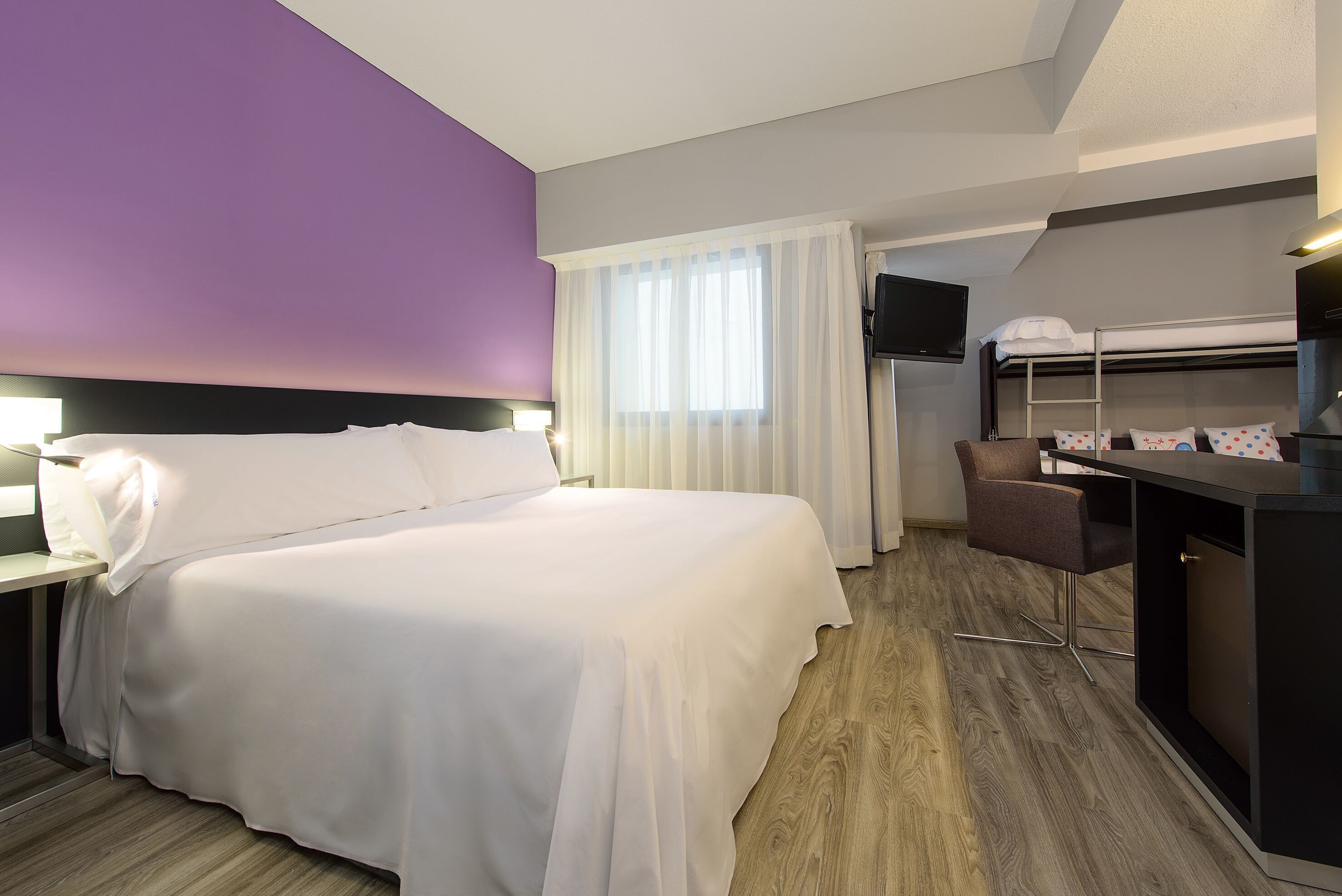 Minibar, in-room safe, desk, free cribs/infant beds