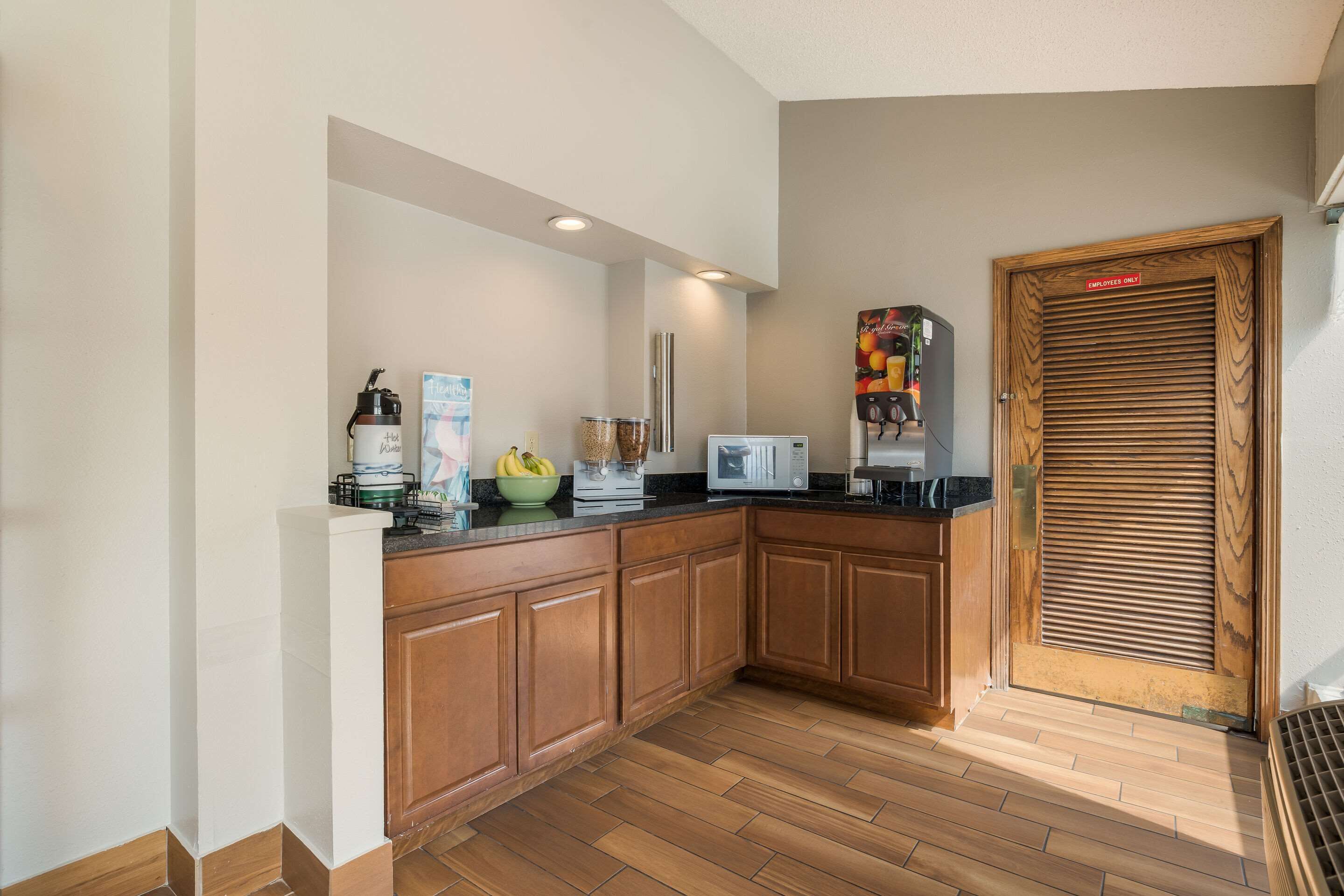 Photo - Quality Inn Tulsa Central