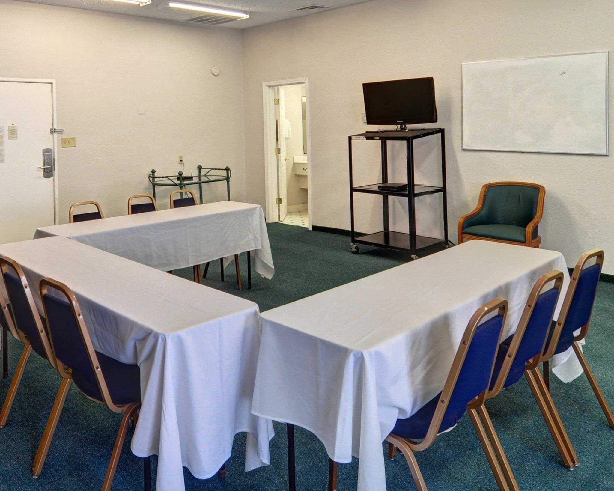 Photo - Quality Inn Tulsa Central