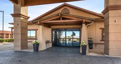 Red Roof Inn & Suites Sulphur Springs