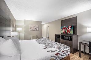 Superior Room, 1 King Bed, Non Smoking | Desk, laptop workspace, blackout drapes, free WiFi