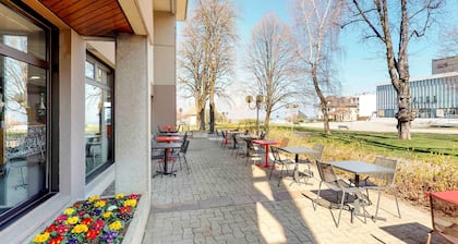 ibis Thonon Centre Hotel