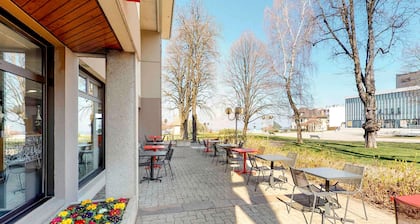 ibis Thonon Centre Hotel