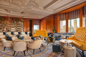 Bar (on property) - London Marriott Hotel County Hall (London)