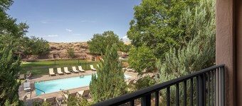 Holiday Inn Canyon De Chelly by IHG