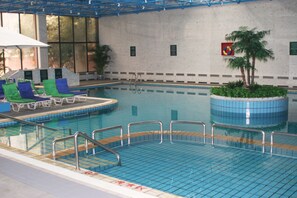 Indoor pool, outdoor pool