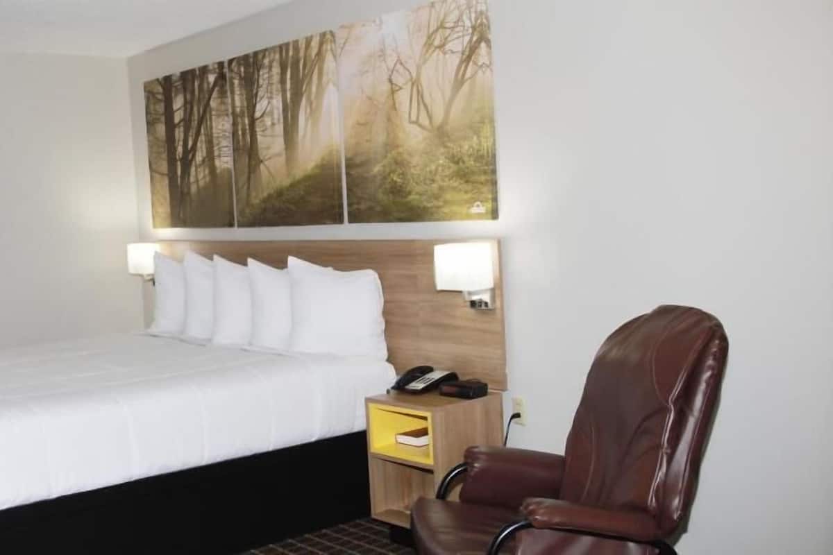 Desk, iron/ironing board, cribs/infant beds, free WiFi