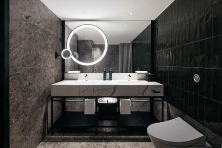Hilton Singapore Orchard - Image 21