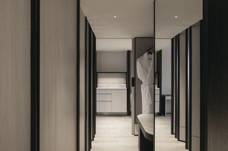 Hilton Singapore Orchard - Image 43