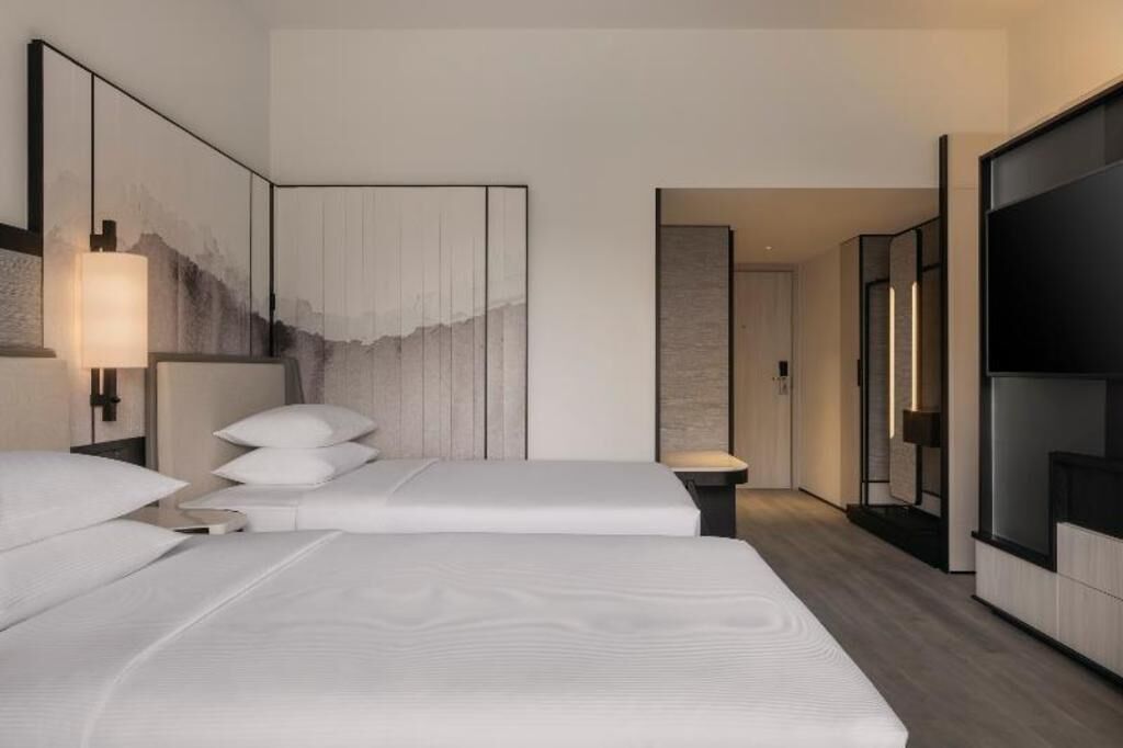 Minibar, in-room safe, desk, laptop workspace