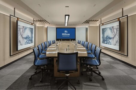 Hilton Singapore Orchard - Image 30