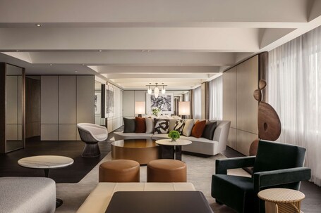 Hilton Singapore Orchard - Image 39