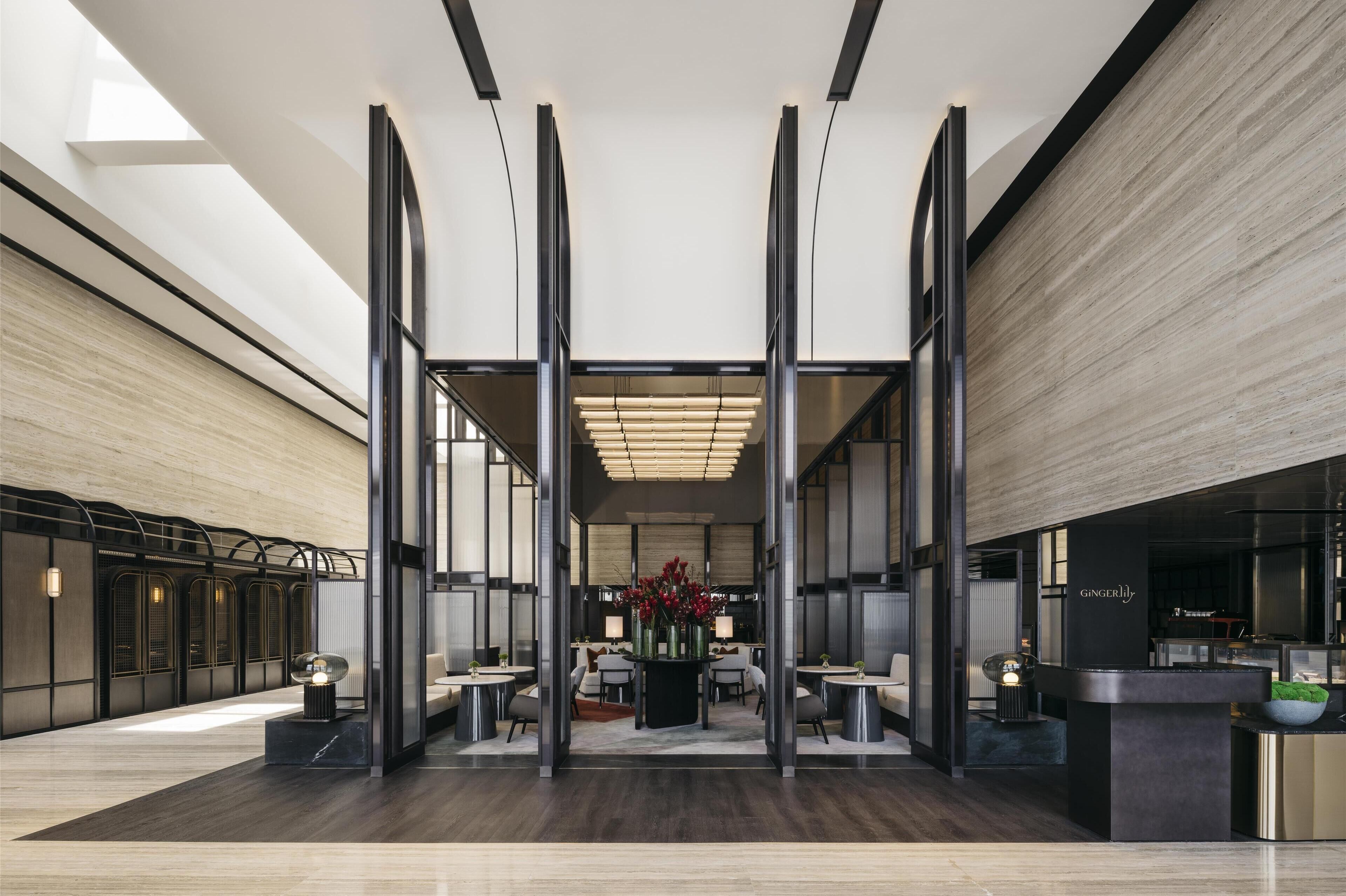 5 间餐厅，供应早餐、午餐和晚餐，国际美食