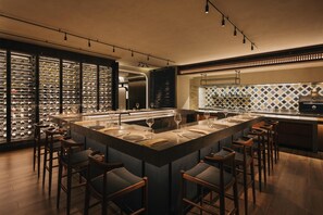5 restaurantes; se sirven desayunos, almuerzos, cenas y brunches