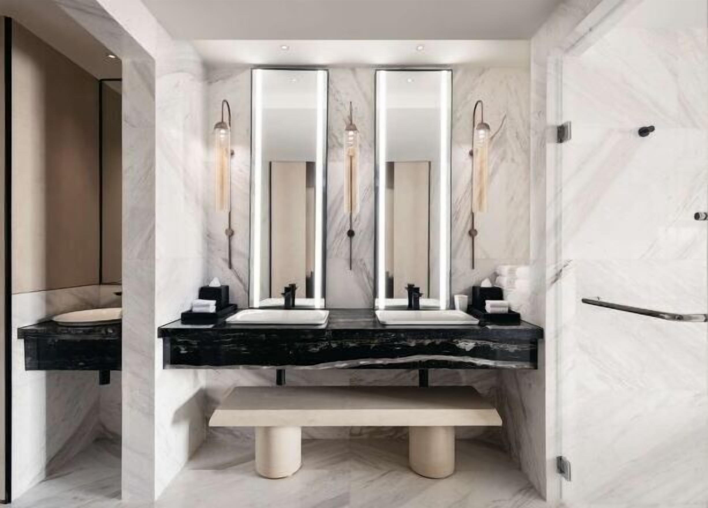 浴室 | 免費盥洗用品、吹風機、浴袍、拖鞋