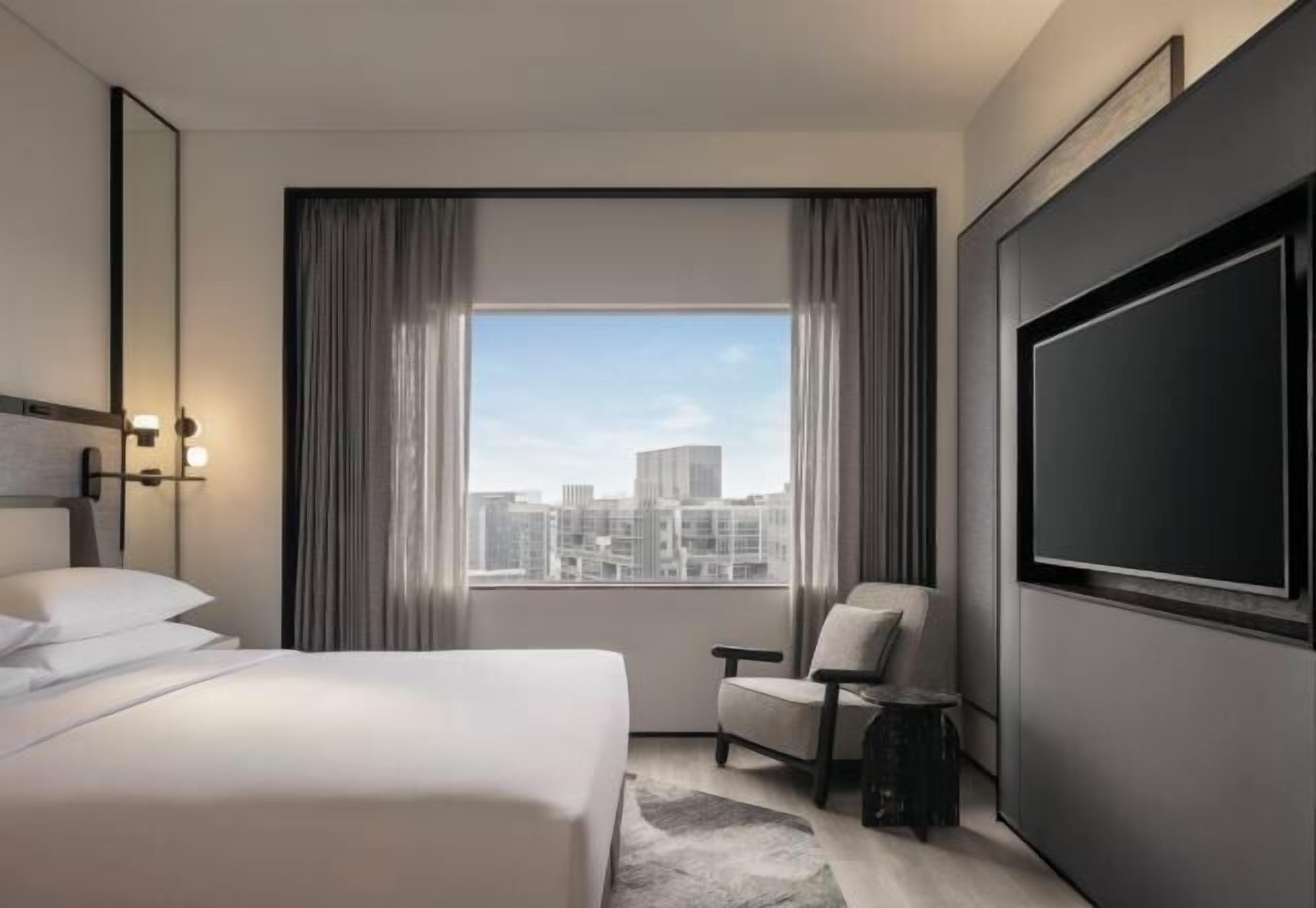 迷你吧、客房內保險箱、書桌、筆電工作空間