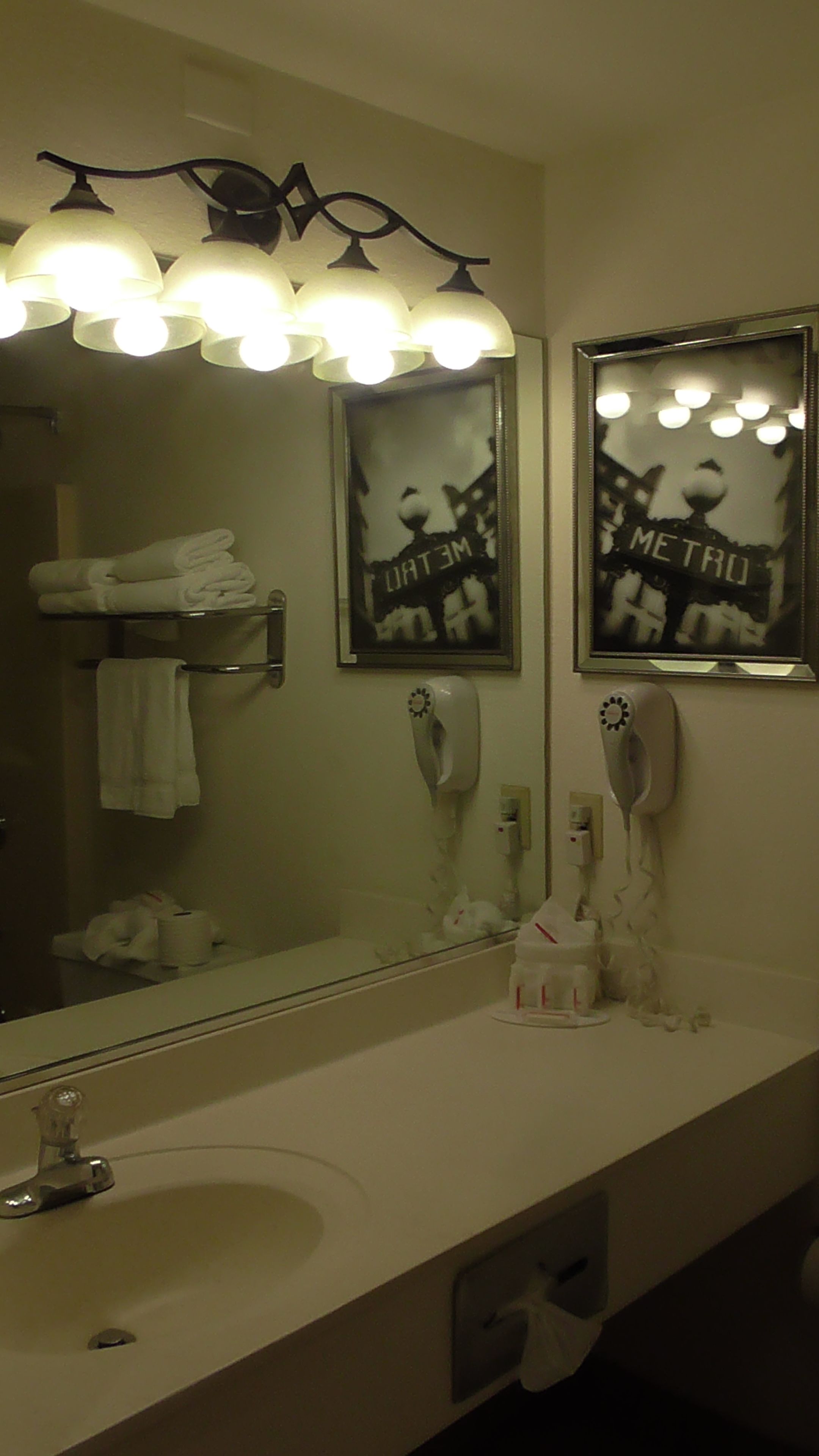 Bathroom sink