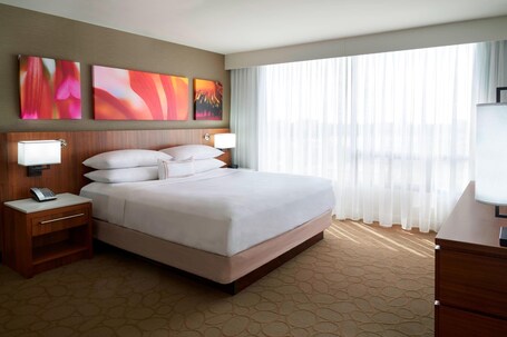 Delta Hotels by Marriott Toronto Airport Conference Centre - Image 54