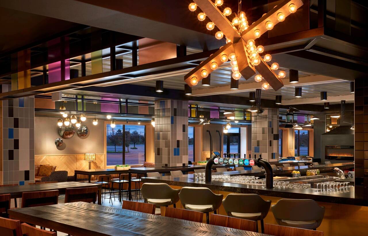 Delta Hotels by Marriott Toronto Airport & Conference Centre