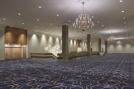 Delta Hotels by Marriott Toronto Airport Conference Centre - Image 48