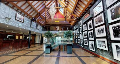 Old Thorns Hotel & Resort