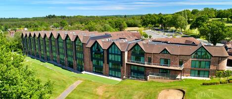 Fachada de la propiedad