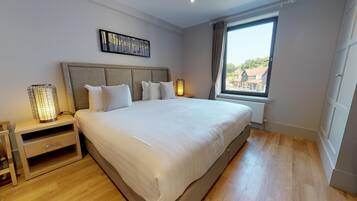 Apartment, 2 Bedrooms | Individually decorated, individually furnished, iron/ironing board