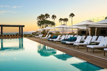 VEA Newport Beach, A Marriott Resort & Spa