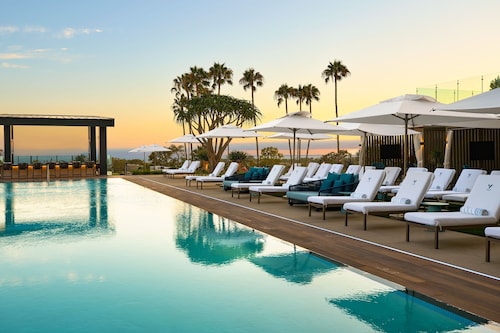 VEA Newport Beach, a Marriott Resort & Spa