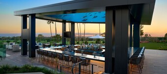 VEA Newport Beach, A Marriott Resort & Spa