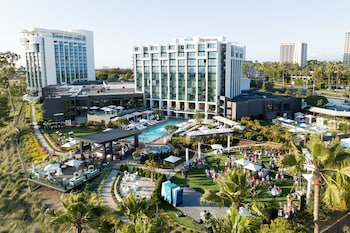 Hotel Exterior at VEA Newport Beach, A Marriott Resort & Spa