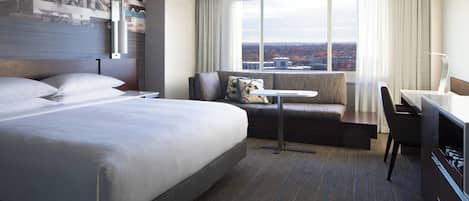 1 slaapkamer, een bureau, een laptopwerkplek, verduisterende gordijnen