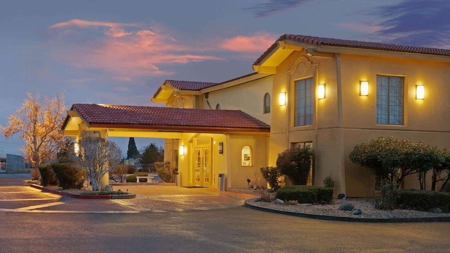 Days Inn by Wyndham Reno